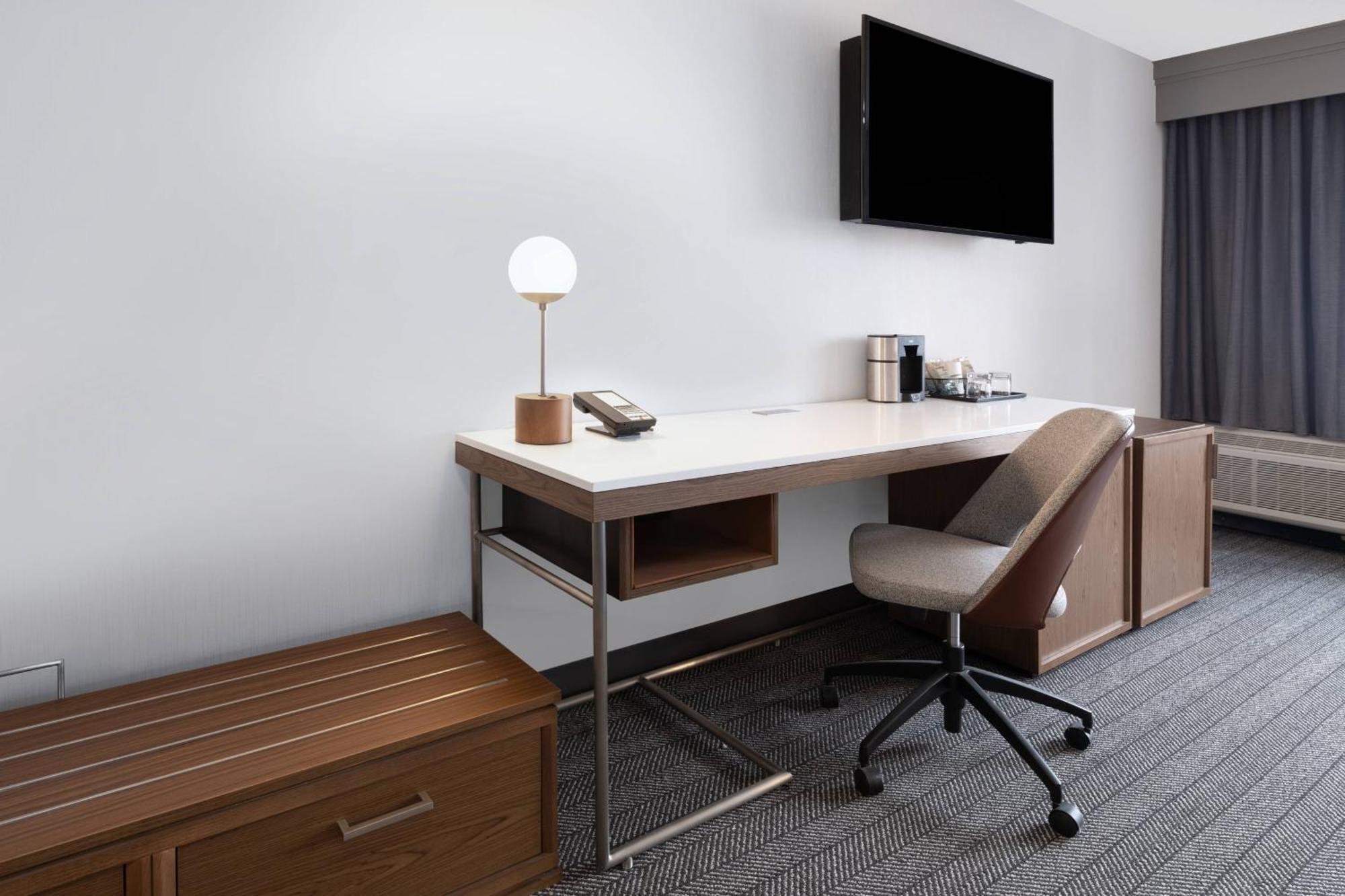 Отель Courtyard Austin South Экстерьер фото