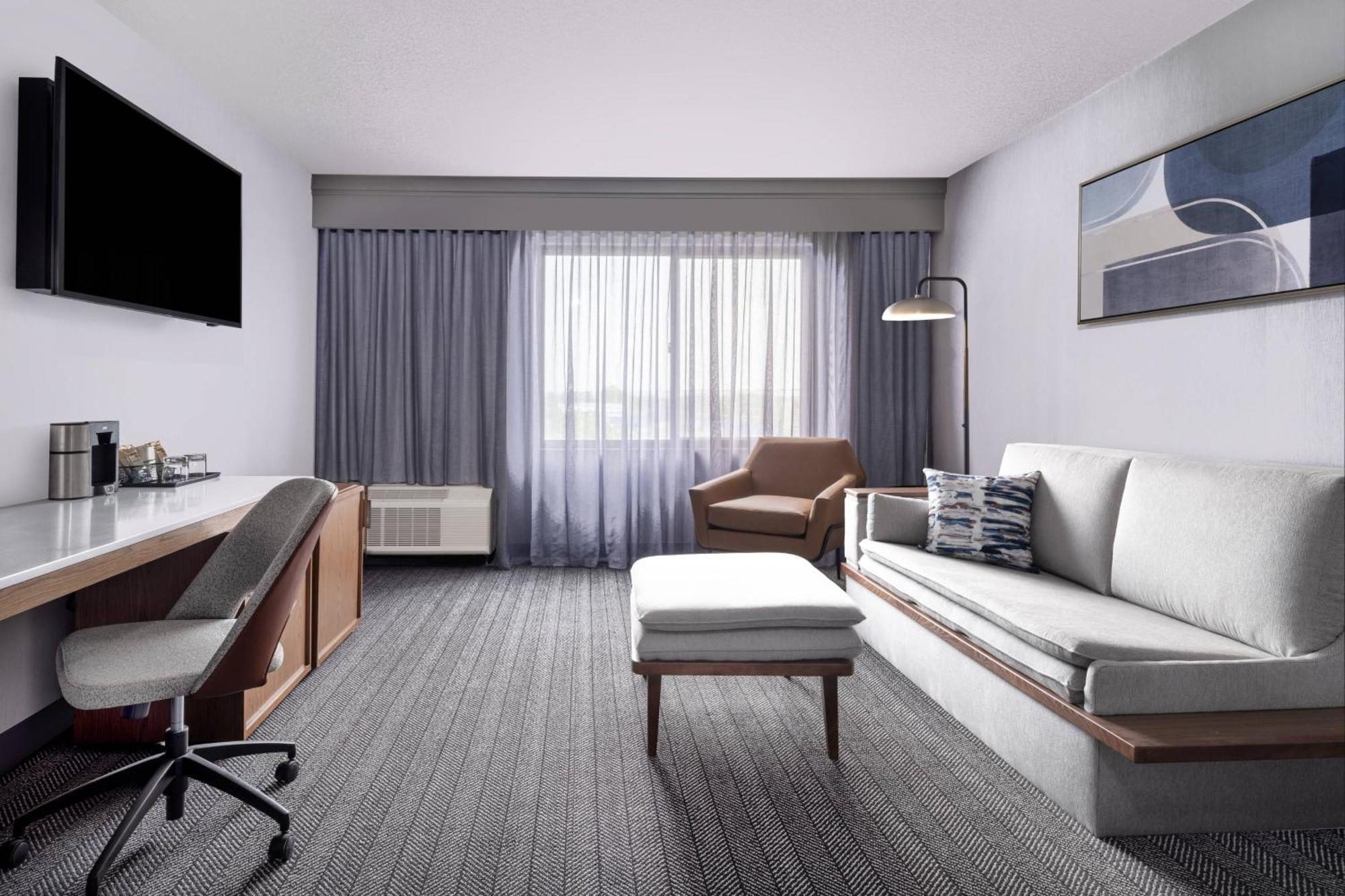 Отель Courtyard Austin South Экстерьер фото