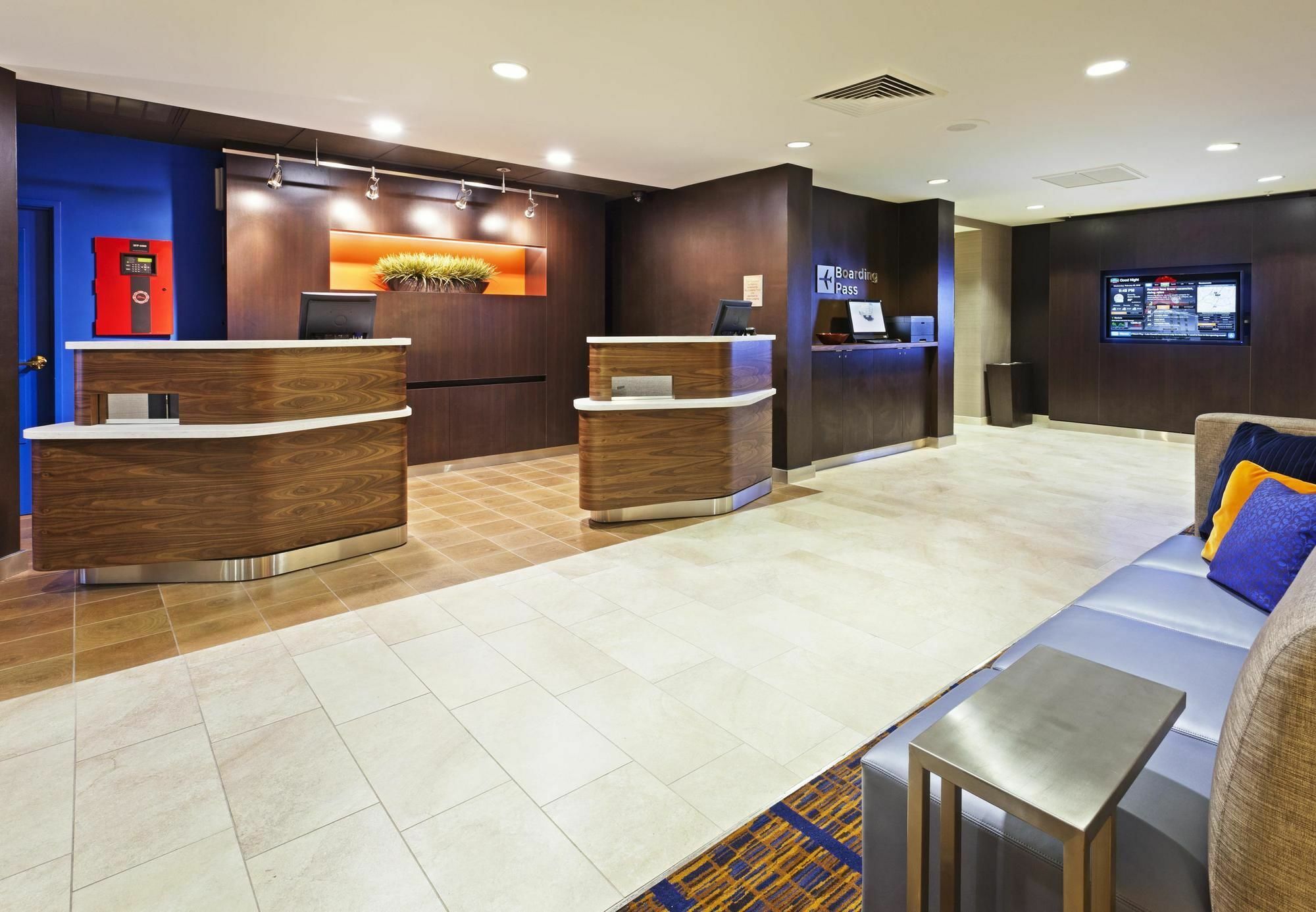 Отель Courtyard Austin South Экстерьер фото